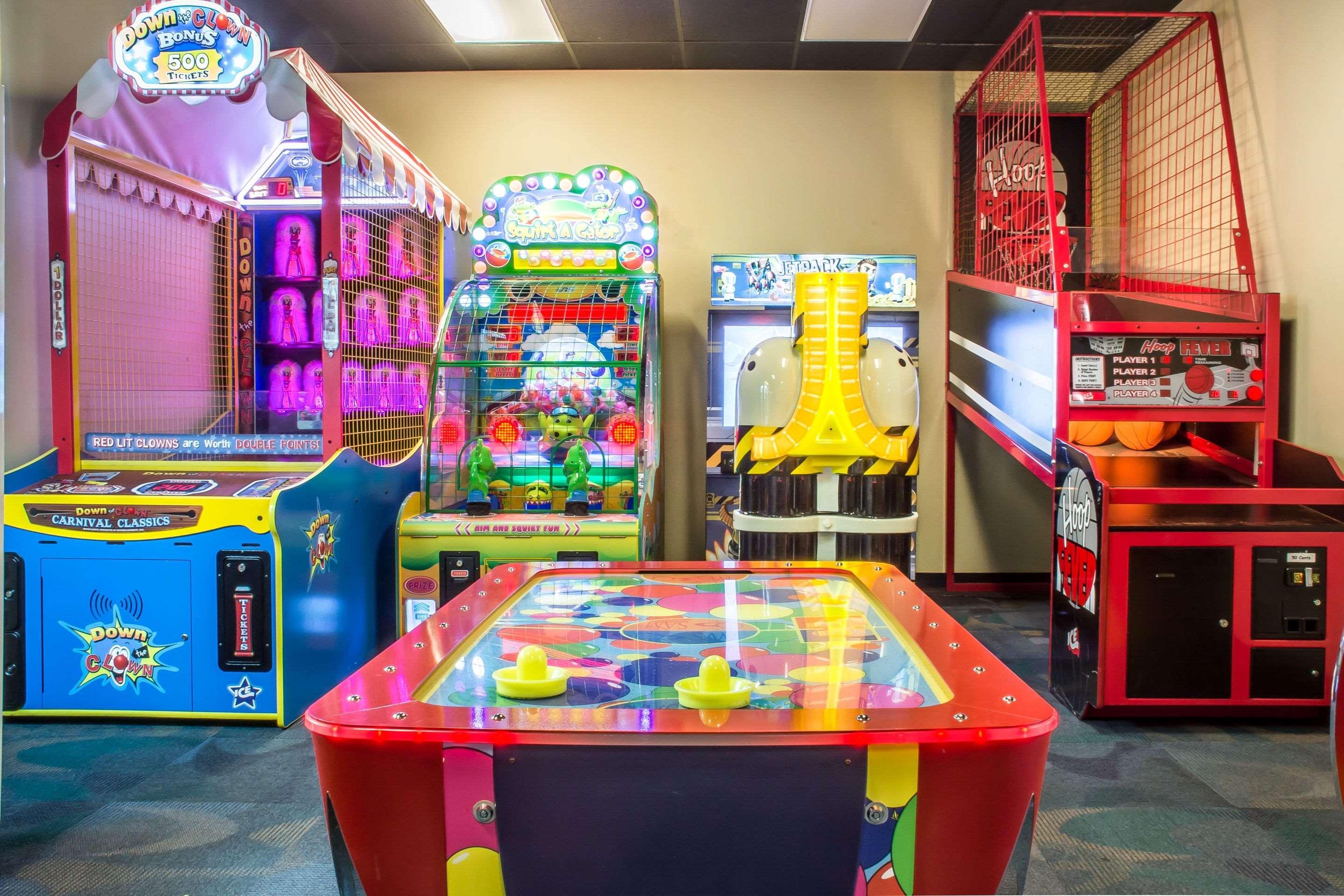 Quality Inn & Suites Palm Island Indoor Waterpark Batavia Εξωτερικό φωτογραφία